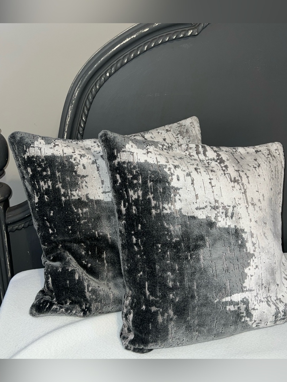 NWOT West Elm MCM 2 Pillow Covers Velvet Silver/ Gray 18x18